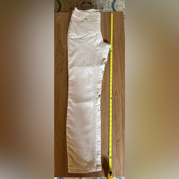 Chico’s pull on denim jeggings, cream/beige, sz 0.5, size 6 US, flat front - Picture 6 of 7